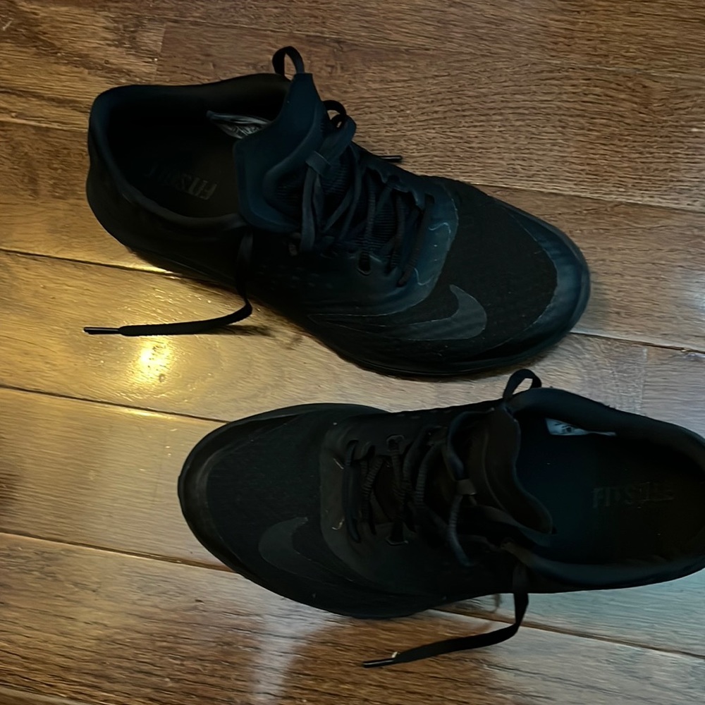 Sneakers, excellent used condition . Not worn, no rips no pets